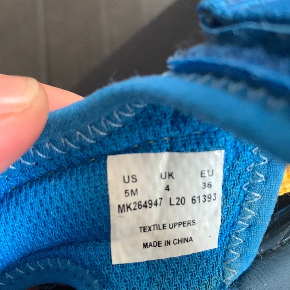 Merrell sandal size 5 - Picture 4 of 5